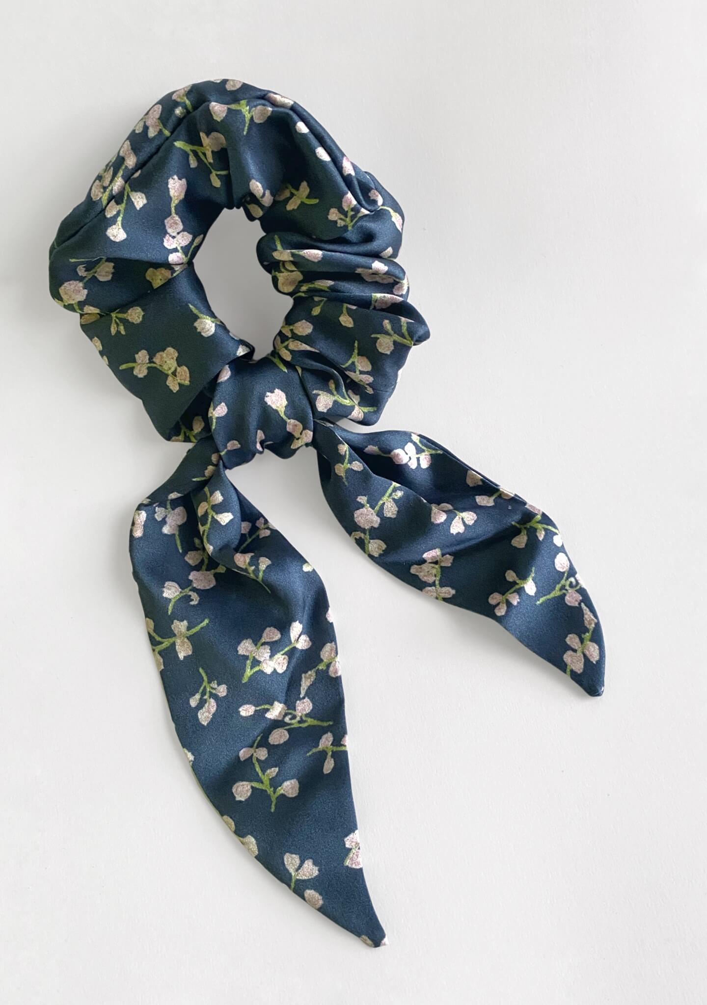 Silk Scrunchie with Ribbon | Midnight Blossom - Anomable